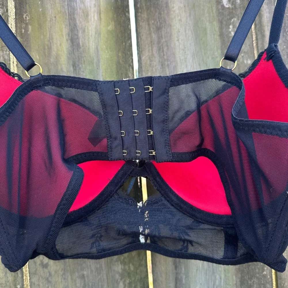Daisy Fuentes Lace Corset Bra Bustier‎ Black Red Lined Underwire Size 36B
